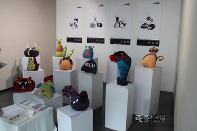 天津美術(shù)學(xué)院 工業(yè)、服裝、染織與多媒體設(shè)計(jì)的藝術(shù)交匯